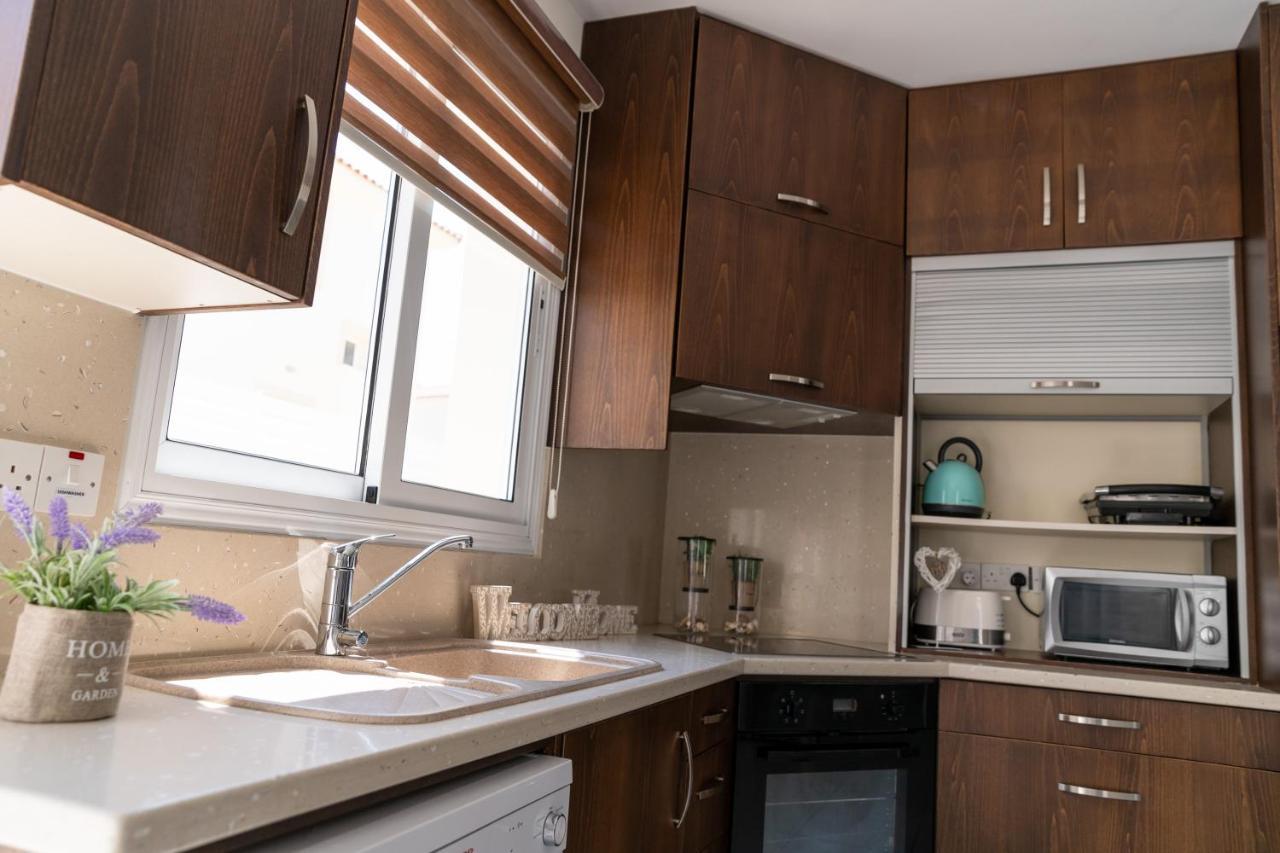 Dafni Villa Ekaterina 3 Bdrm Protaras Ngoại thất bức ảnh